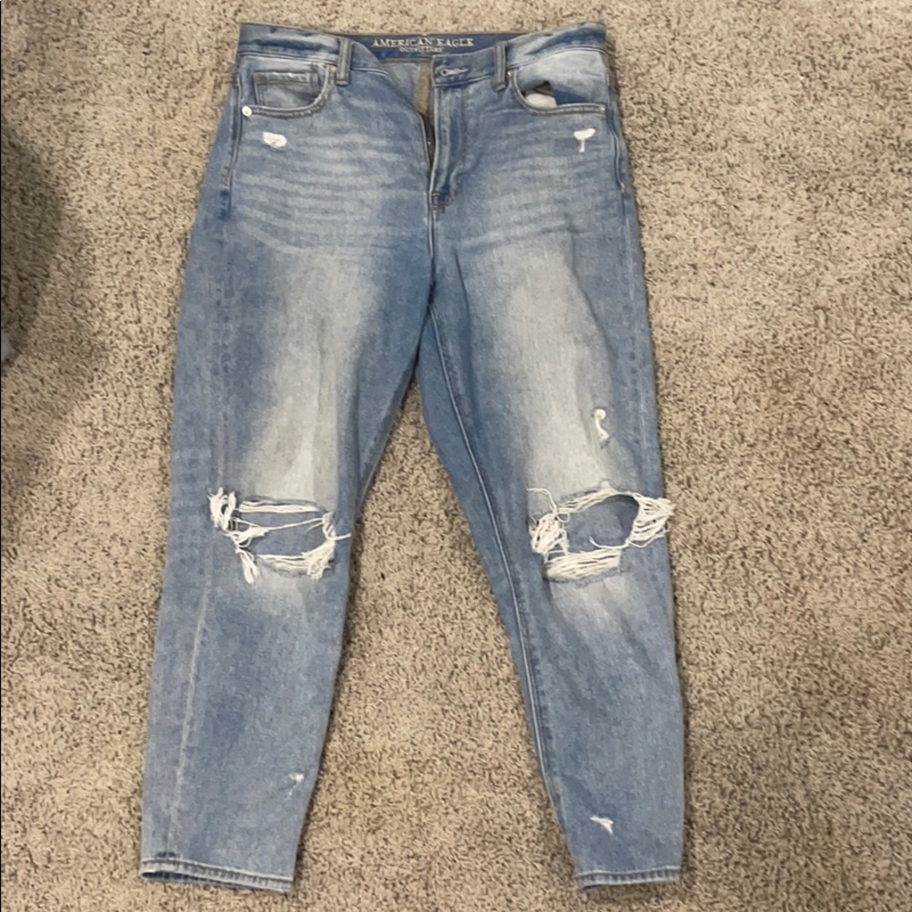 american eagle mom jeans